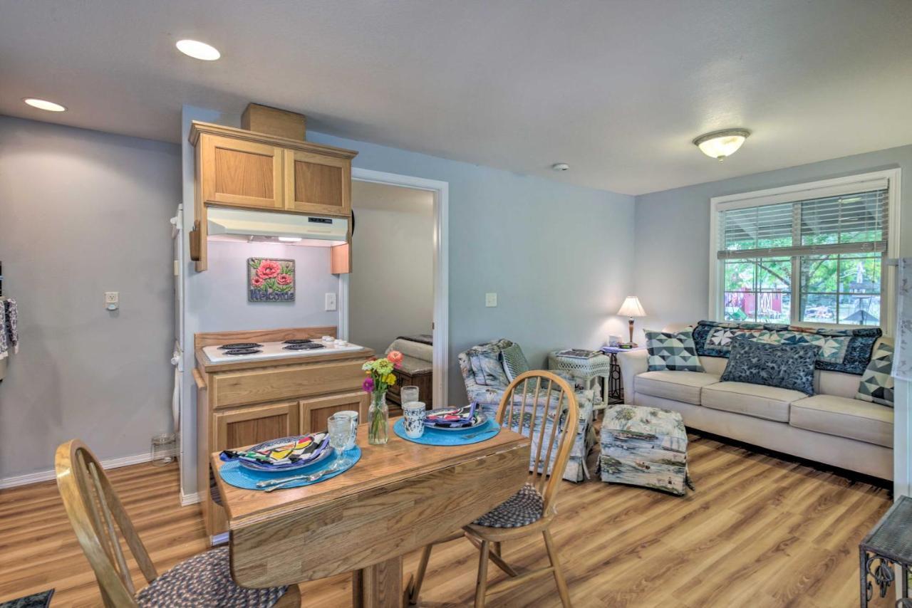 Cozy Cottage On Flower Farm With Baker Creek Views! McMinnville Exterior photo