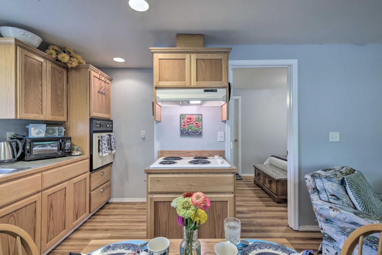 Cozy Cottage On Flower Farm With Baker Creek Views! McMinnville Exterior photo