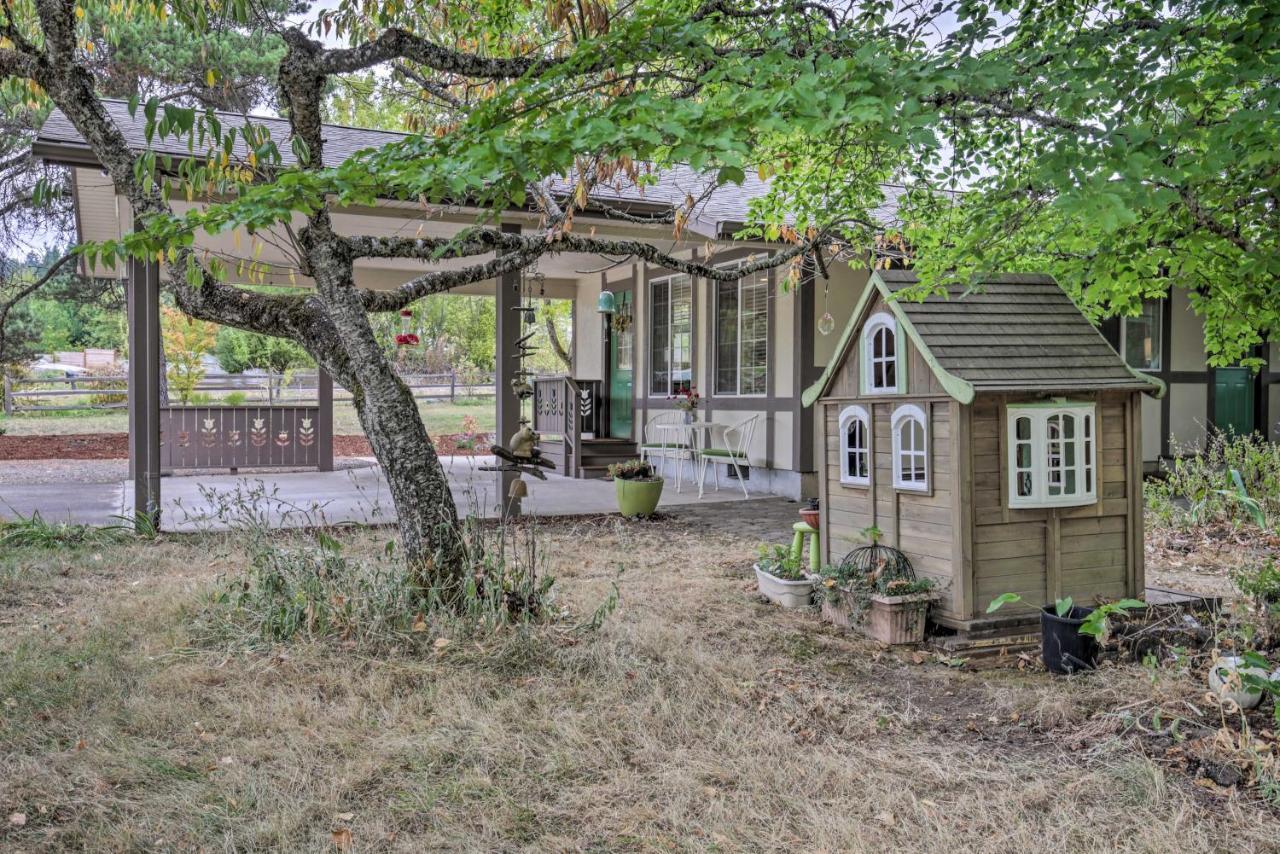 Cozy Cottage On Flower Farm With Baker Creek Views! McMinnville Exterior photo